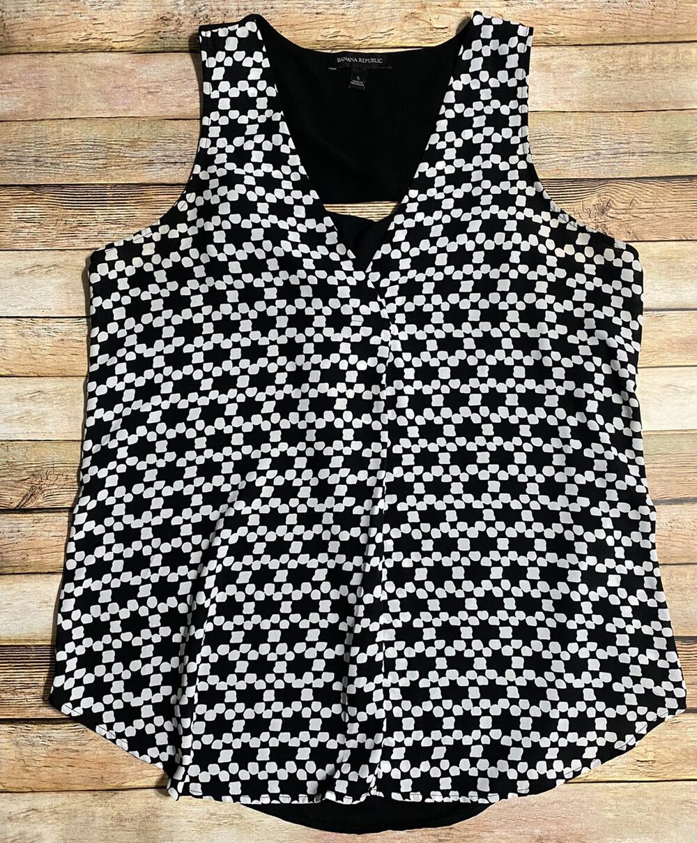 Banana Republic Wonmend Size S Printed Open Cowl Back Sleeveless Blouse